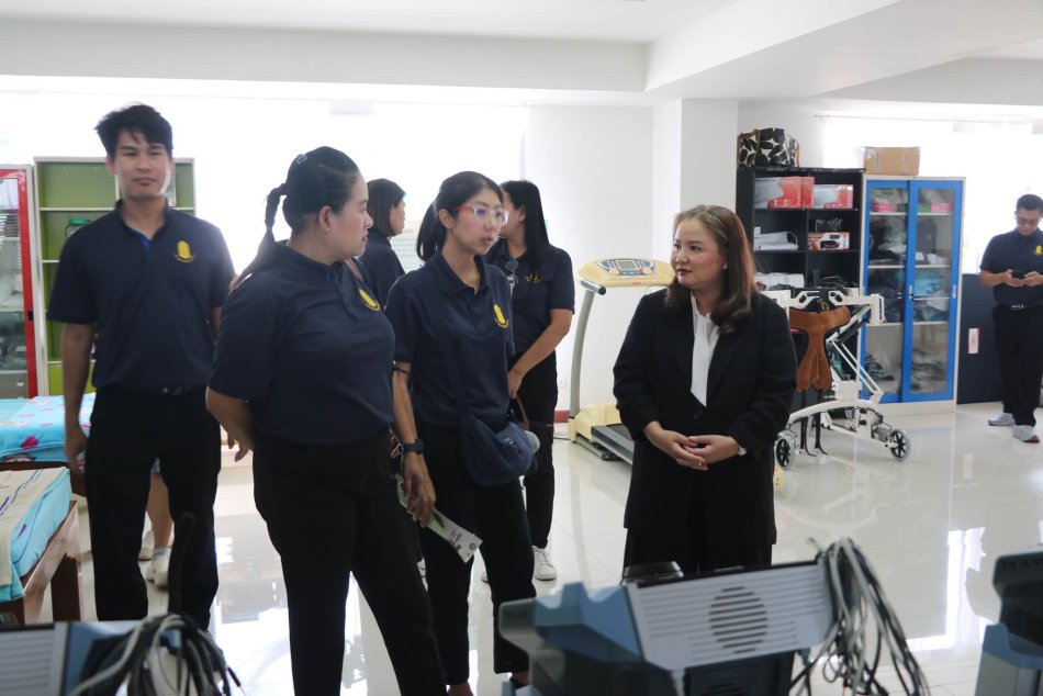 เทศบาลตำบลทับมา ร่วมต้อนรับ คณะศึกษาดูงานจากจุฬาลงกรณ์มหาวิทยาลัย โดยคณะนิติศาสตร์ ร่วมกับ กรมส่งเสริมการปกครองท้องถิ่น หลักสูตร “ข้าราชการท้องถิ่นระดับชำนาญการพิเศษ รุ่นที่ 33”  